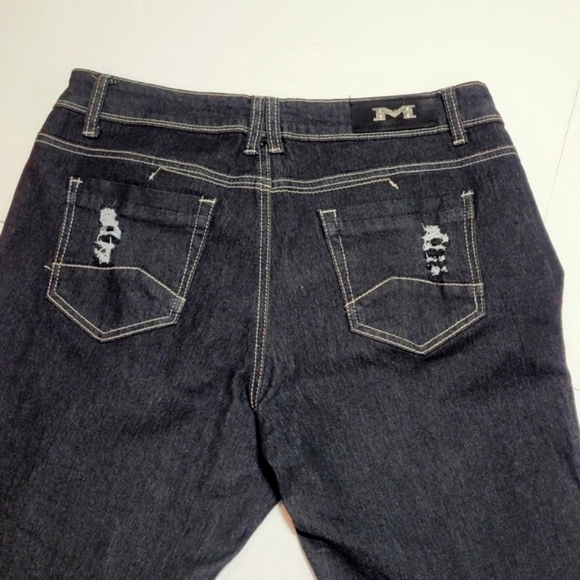 Masoi USA Distressed Black Stretch Skinny Jeans (15) - Picture 4 of 10